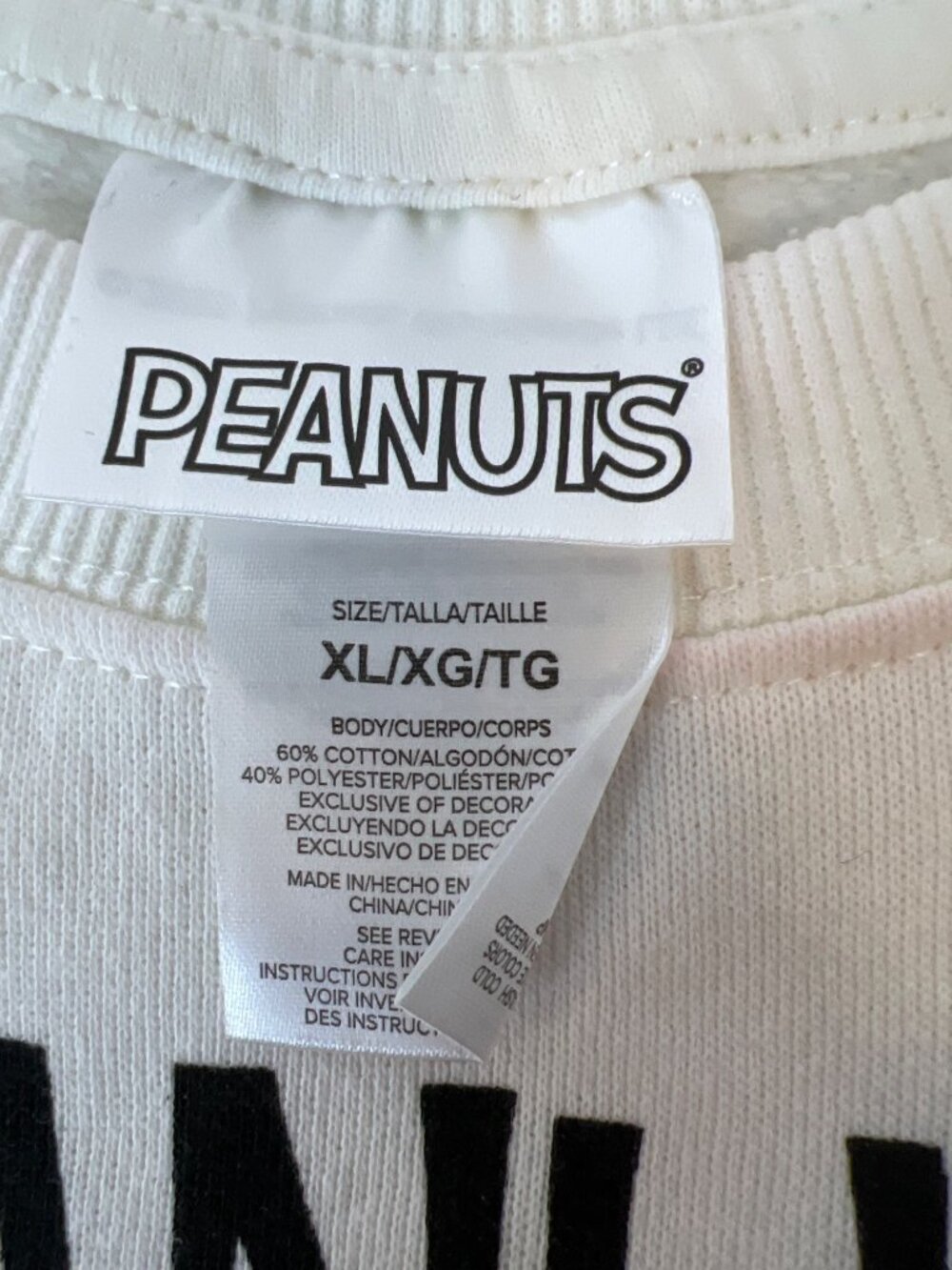 Peanuts XL Crewneck Sweatshirt Cream Snoopy Charlie Brown Woodstock New w/ Tags - Picture 2 of 7